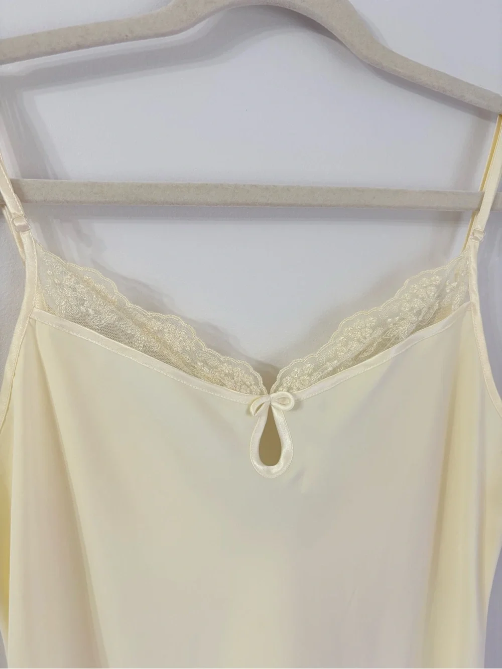 LA SENZA VINTAGE Butter Yellow Nightie Lace Hem Keyhole Sexy Slip Dress XL Y2K - Picture 2 of 4